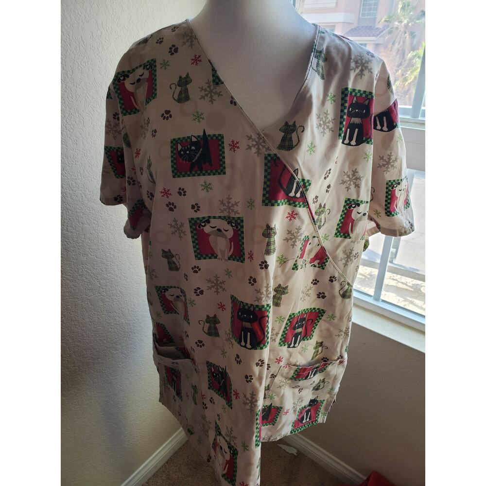 Holiday Cats Scrub - Size XL - 19 W x 27 L